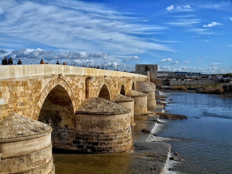 cordoba thanh pho cua su hoai co va me hoac