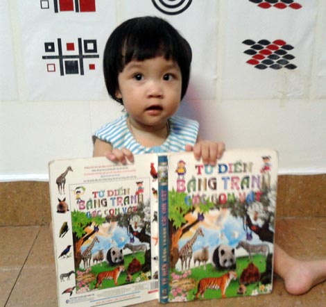 Bé Tuệ Nhi.