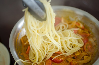 Cuối tuần vào bếp với món spaghetti kim chi