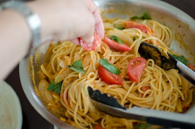 Cuối tuần vào bếp với món spaghetti kim chi