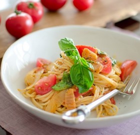 Cuối tuần vào bếp với món spaghetti kim chi