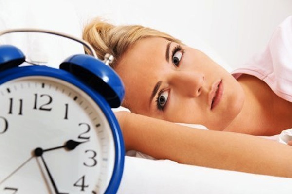 Những thói quen tại công sở khiến vòng eo phát tướng