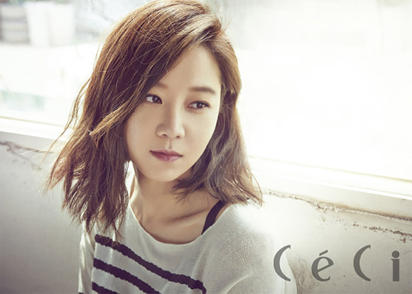 Gong Hyo Jin khoe hình xăm ấn tượng trên tạp chí