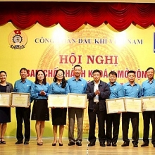 cong doan dau khi viet nam to chuc hoi nghi ban chap hanh mo rong ky hop thu x