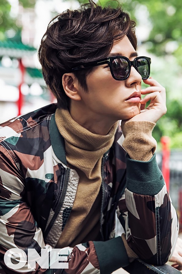 Park Hae Jin tái xuất trên tạp chí