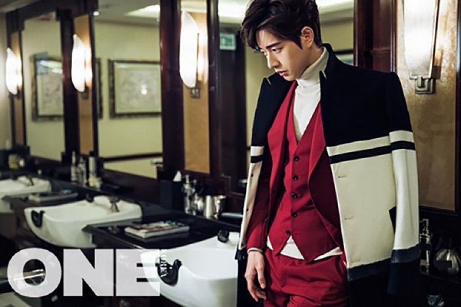 Park Hae Jin tái xuất trên tạp chí