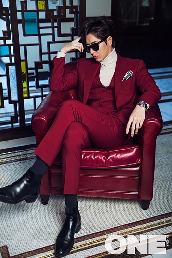 Park Hae Jin tái xuất trên tạp chí