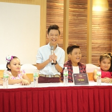 truyen nhan 4 doi hat boi nghen ngao ke chuyen lam me don than
