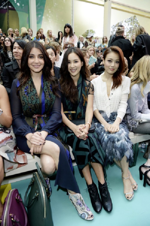 Triệu Vy nổi bật tại London Fashion Week