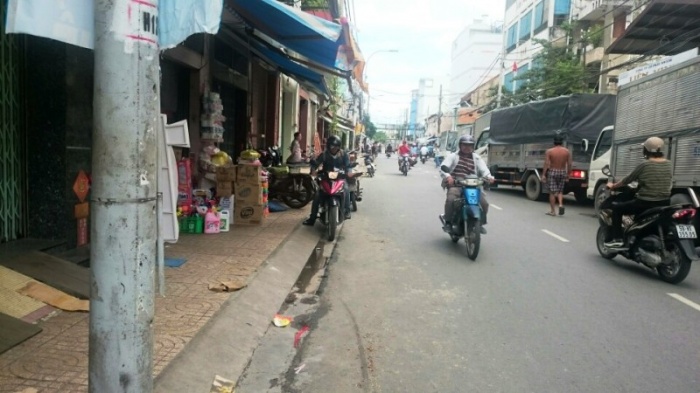 chem nguoi cuop tui xach chua 120 trieu dong