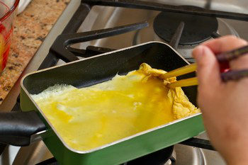Hướng dẫn làm món Tamagoyaki tuyệt ngon
