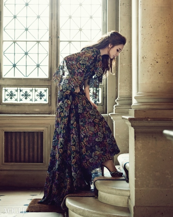 Choi Ji Woo khoe vẻ quý phái trên Vogue Choi Ji Woo khoe vẻ quý phái trên Vogue