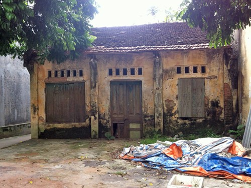 Ngôi nhà không ai dám mua vì lời đồn rợn người bị “yểm bùa”