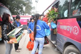Gần 1.000 sinh viên được đi xe miễn phí về ăn tết