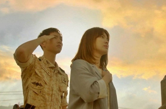 htv2 chi tien khung de mua ban quyen hau due mat troi