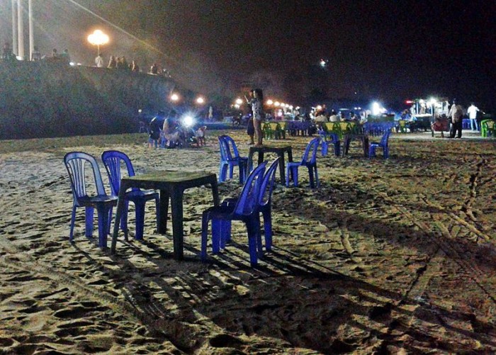 vung tau cam buon ban to chuc an uong o bai bien