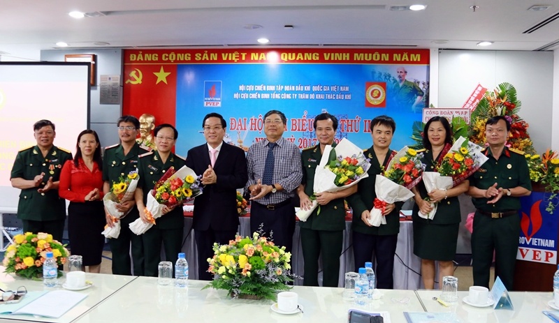 xay dung hoi ccb pvep trong sach vung manh guong mau va nghia tinh