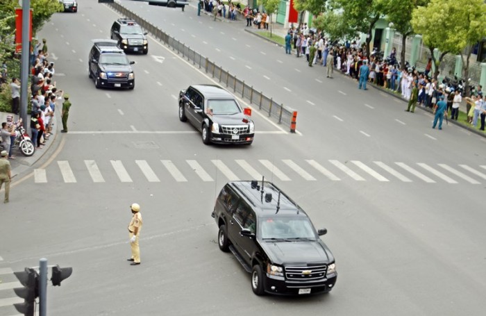 doan xe ong obama roi viet nam