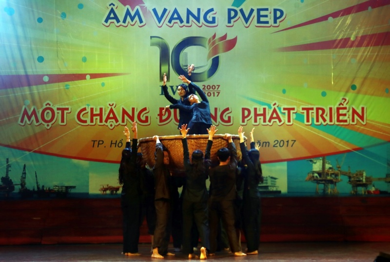 am vang pvep 10 nam mot chang duong phat trien