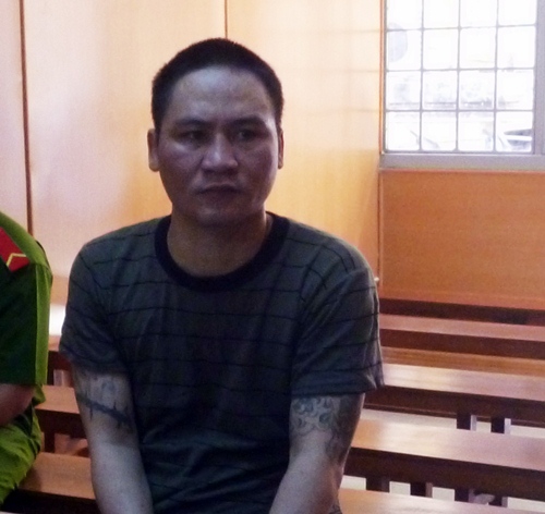 Giấu 2 kg ma túy trong cốp xe máy