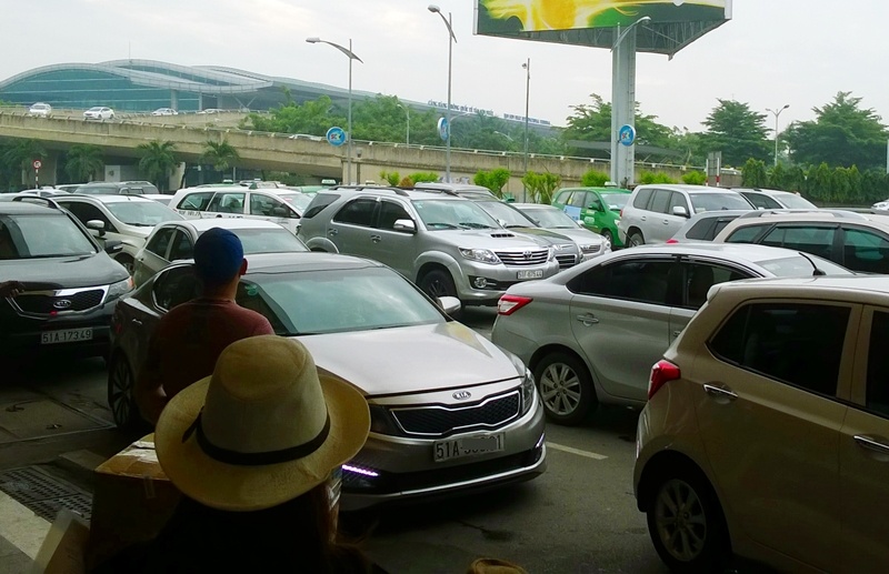tp hcm de xuat quan ly taxi uber grab nhu taxi truyen thong