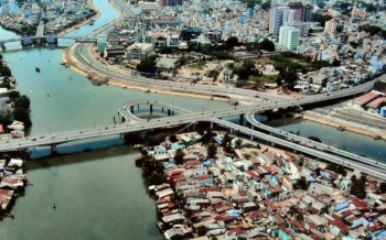 Xây thêm cầu nối vào đại lộ Võ Văn Kiệt