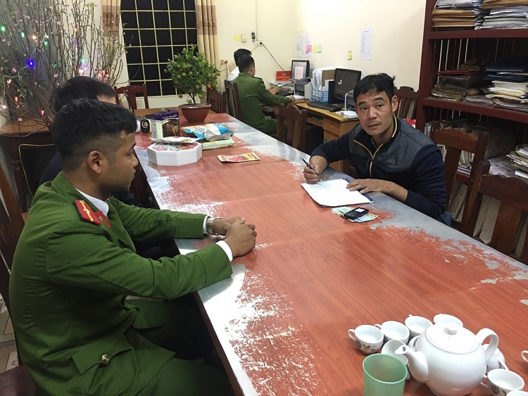 dung chuyen bi cuop vi di lam ca nam khong co tien dem ve nha cho vo