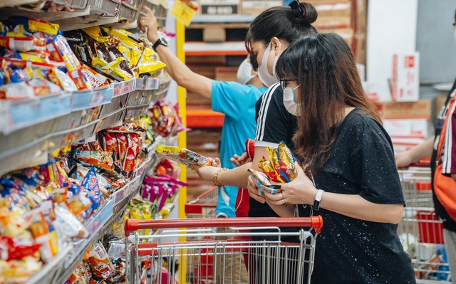 Các siêu thị cam kết bán hàng đến 29 Tết Nguyên đán