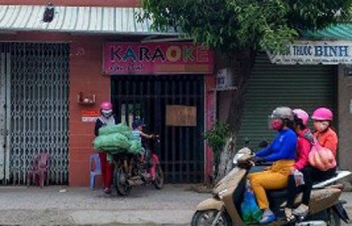 dam chet nguoi do mau thuan tai quan karaoke