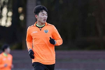 Xuân Trường đá chính, Gangwon FC thắng đậm