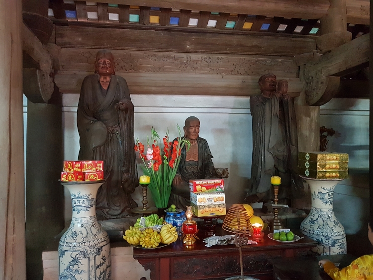 dau nam van canh chua tay phuong