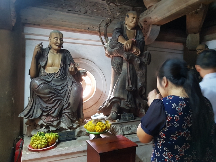 dau nam van canh chua tay phuong