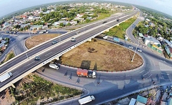 Chuyển 8 dự án cao tốc Bắc - Nam và cao tốc Mỹ Thuận - Cần Thơ sang đầu tư công