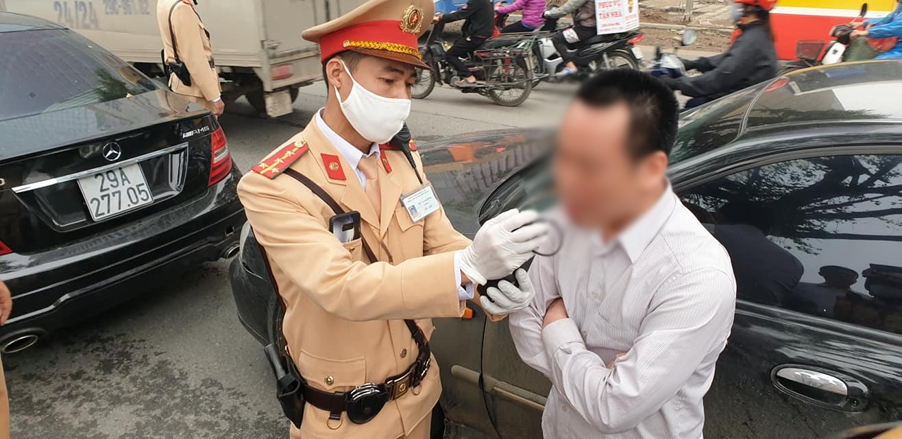 669 trường hợp vi phạm nồng độ cồn trong ngày 1/1/2021