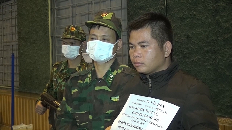 lang son bat qua tang doi tuong van chuyen 246kg tinh the nghi ma tuy