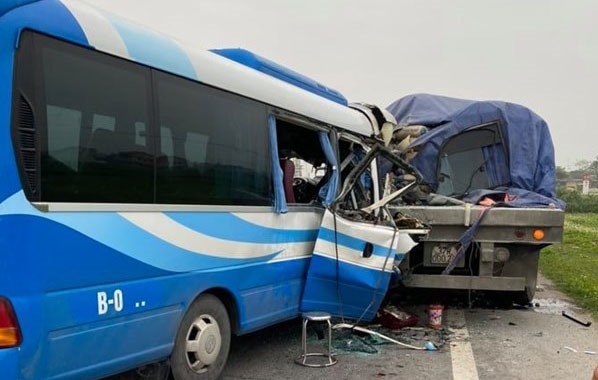Nhiều biện pháp kéo giảm tai nạn giao thông với xe khách
