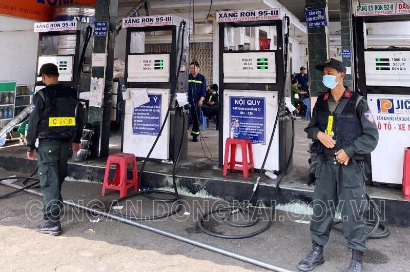 Đồng Nai: Bắt thêm 2 đối tượng trong đường dây buôn lậu xăng giả