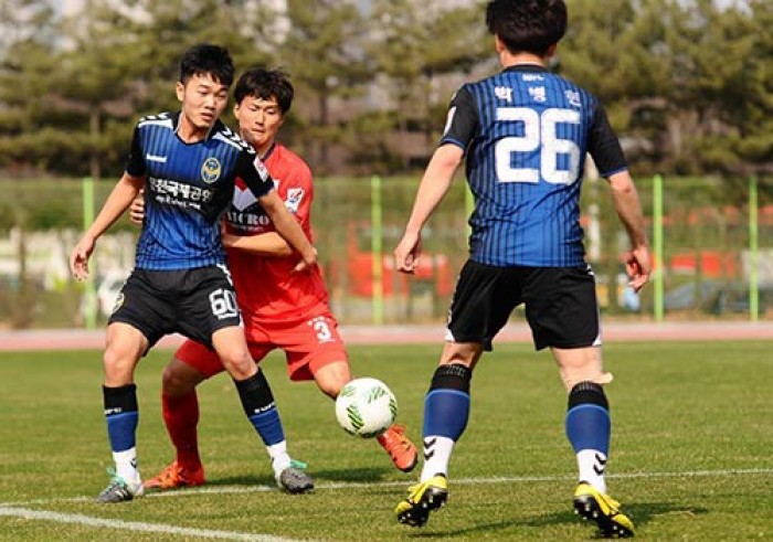 the thao 24h tuyen viet nam tang 2 bac tren bang xep hang fifa