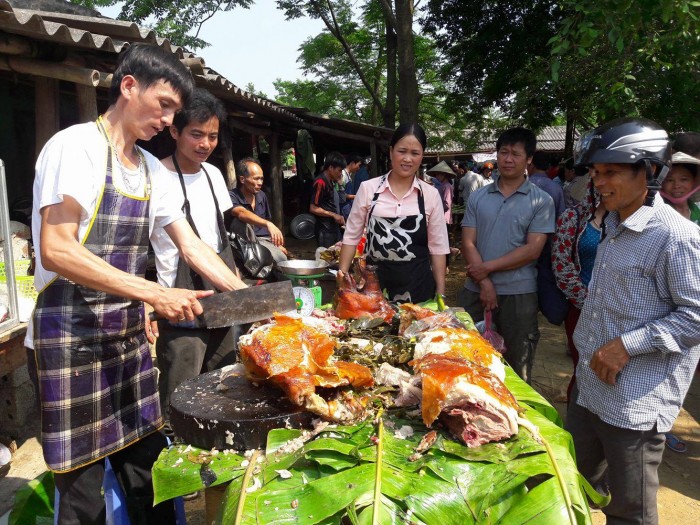 Lễ hội 'hóa kiếp lão trư' ở Lạng Sơn le hoi hoa kiep lao tru o lang son