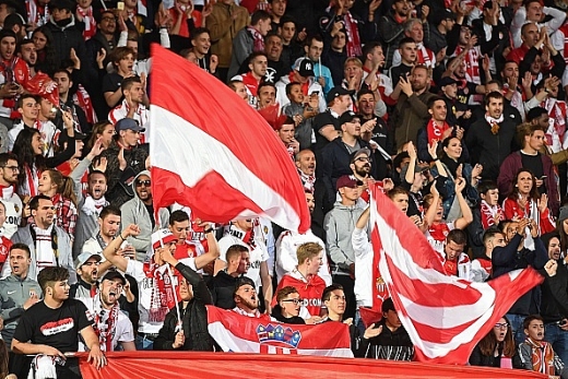 monaco thua dau tren san nha juventus dat mot chan vao chung ket