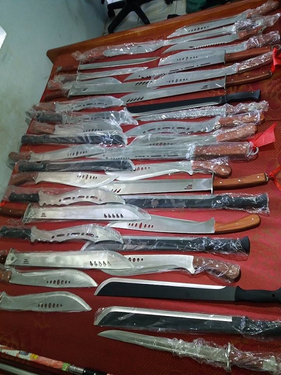 thanh nien 9x buon vu khi tho so cong cu ho tro tren mang xa hoi