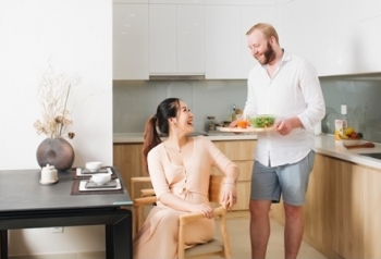 Gia đình hoa hậu Ngô Phương Lan trải nghiệm không gian sống tại The Zei
