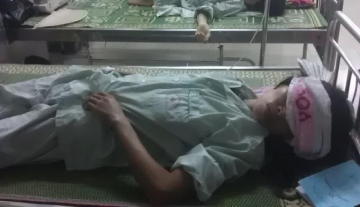 Hà Nội: Con dâu đánh bố chồng, chém em chồng nhập viện