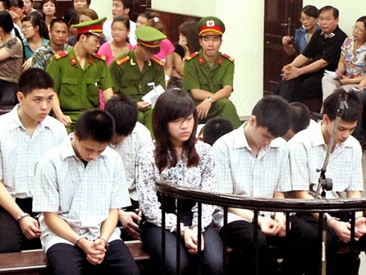 chot phuong an ap dung bo luat hinh su doi voi tre pham toi