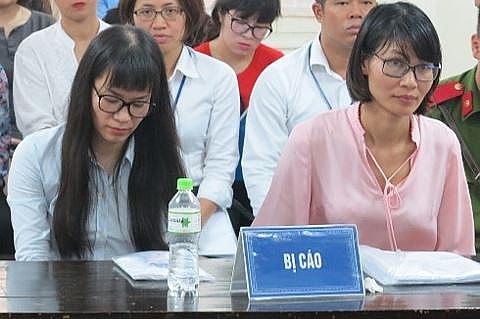 nu tong giam doc dung manh chiem doat 353 ty dong cua ngan hang