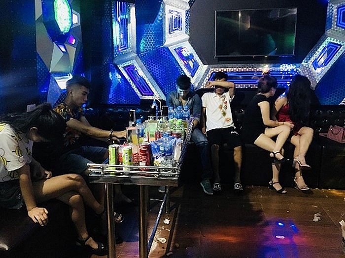 lang son dot kich quan karaoke bat nhom thanh nien dang phe ma tuy
