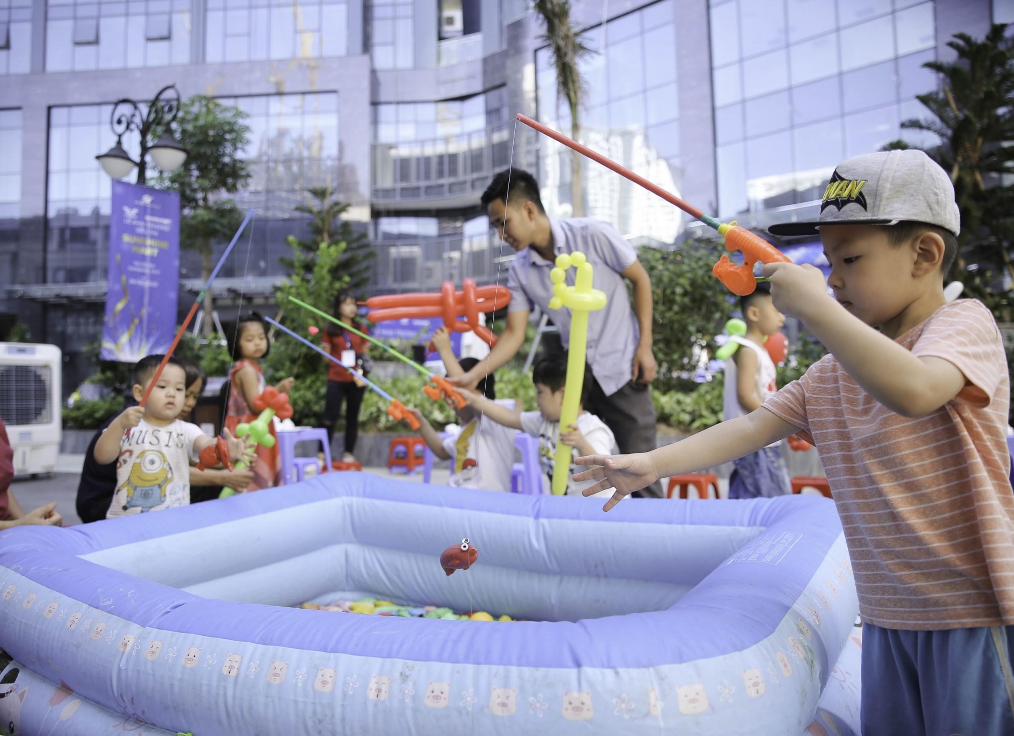 sunshine city khai truong sieu thi sunshine mart the gioi mua sam ngay duoi chan toa nha cho cu dan