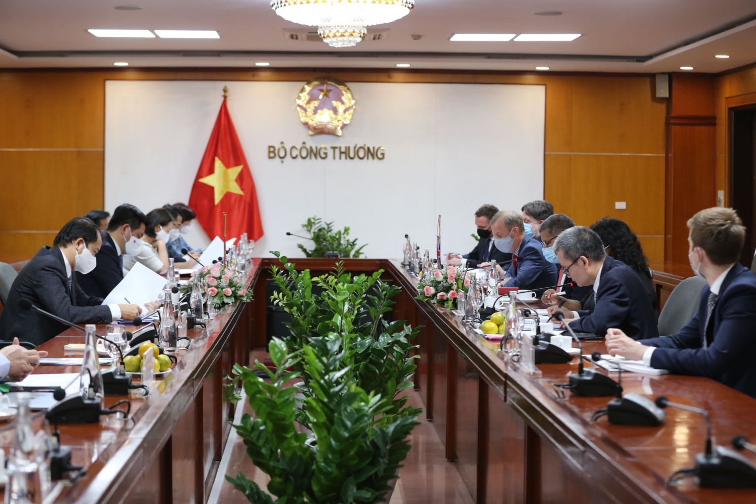 Hướng tiếp cận năng lượng tái tạo cho các doanh nghiệp sản xuất ở Việt Nam