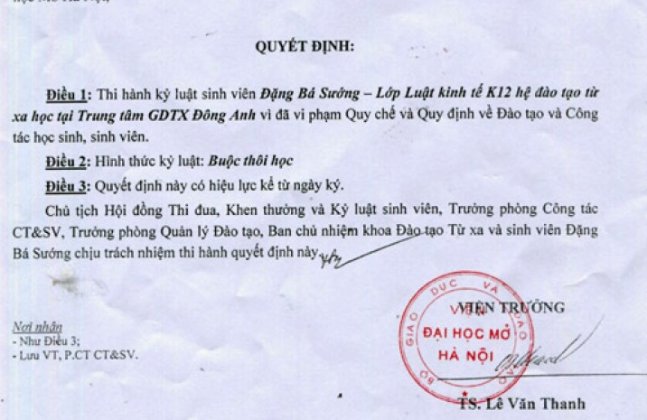 Buộc thôi học Chủ tịch xã nhờ người thi hộ