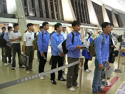 hon 57000 lao dong viet nam di lam viec o nuoc ngoai